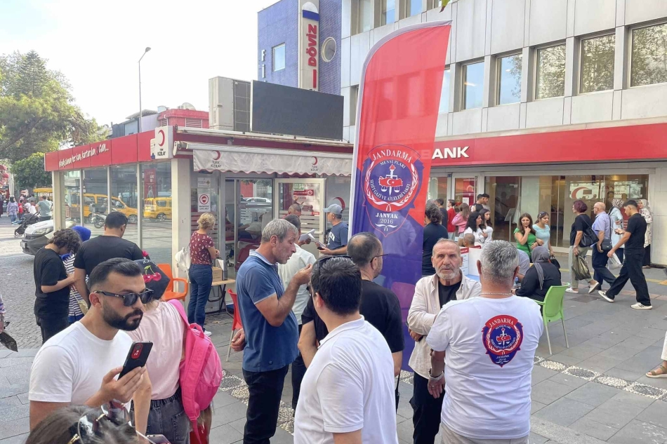 KIZILAY KAN BAĞIŞI